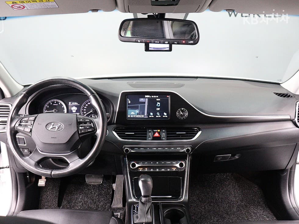 Hyundai Grandeur (Azera)IG2.4 Modern Standard - 11