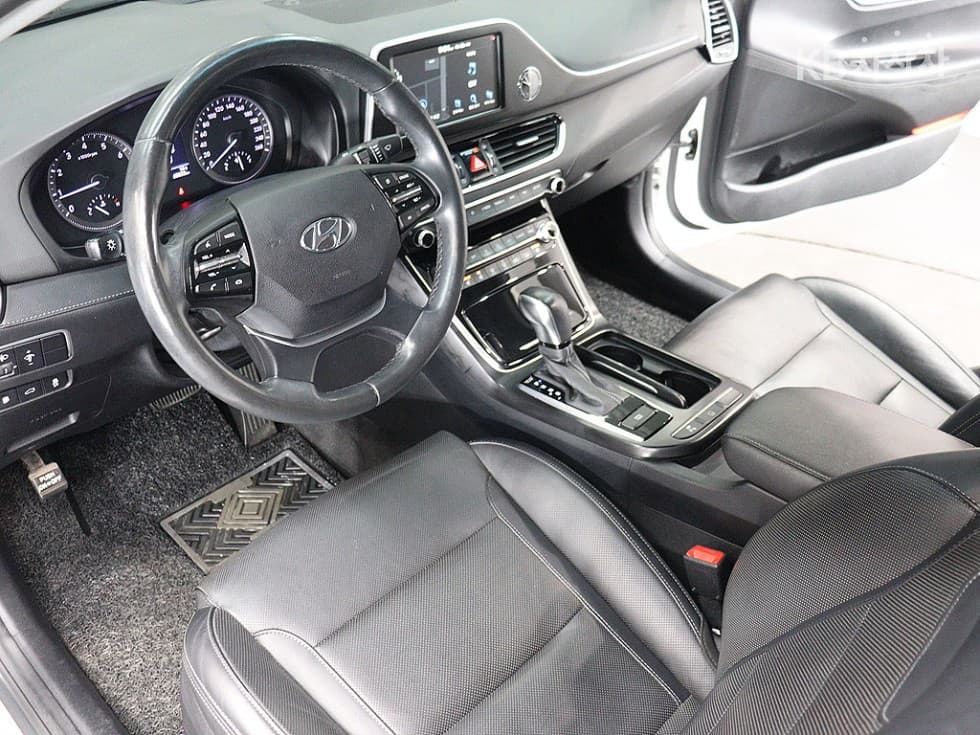 Hyundai Grandeur (Azera)IG2.4 Modern Standard - 9