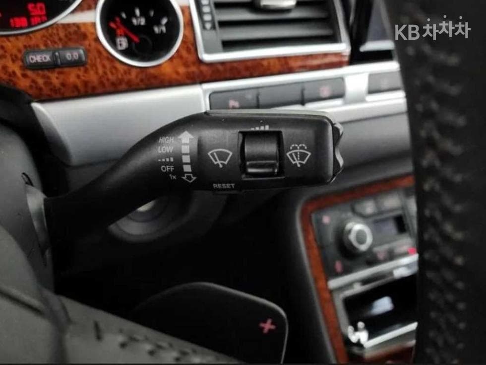 Audi NEW A84.2 FSI 콰트로 D4 - 13