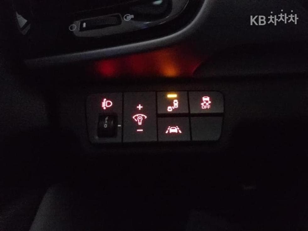 Kia StonicGasoline 1.0 Turbo Gasoline Direct Injection Prestige - 8