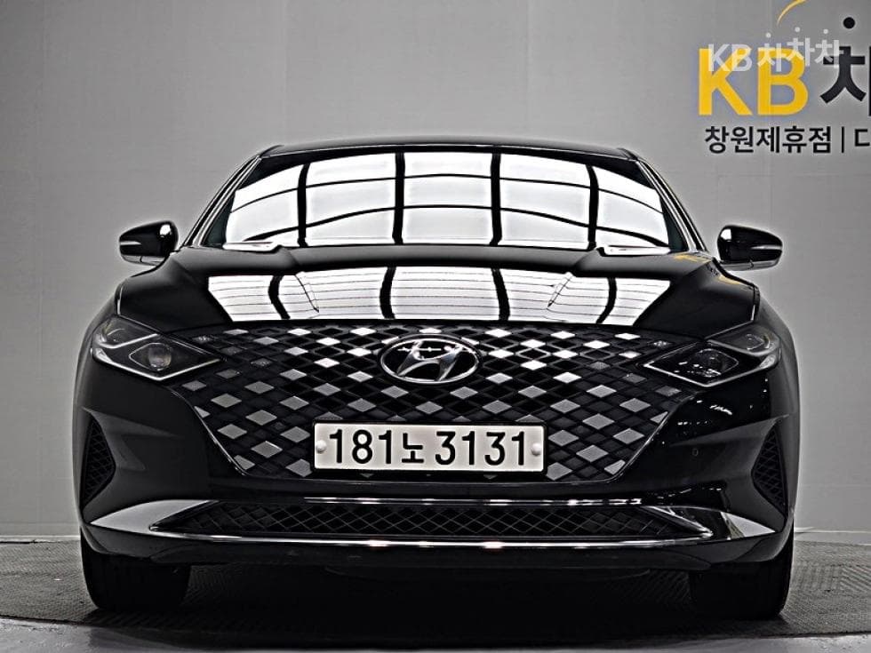 Hyundai The New (facelift) Grandeur (Azera) Hybrid2.4 Premium 초이스 - 2