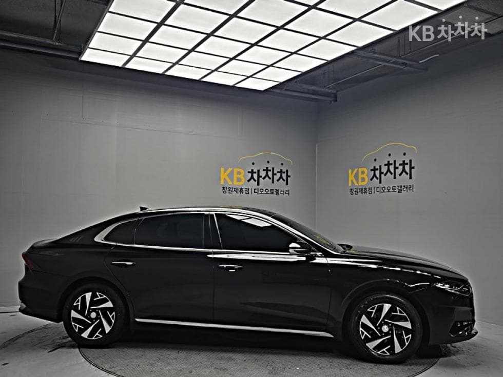 Hyundai The New (facelift) Grandeur (Azera) Hybrid2.4 Premium 초이스 - 3