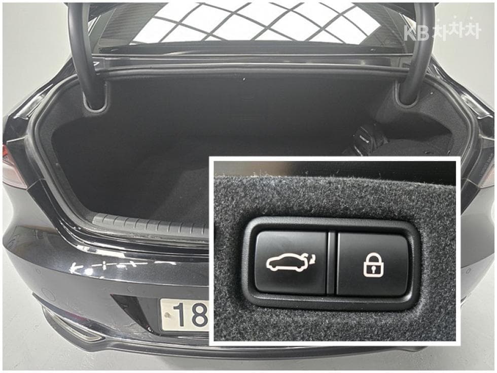 Hyundai The New (facelift) Grandeur (Azera) Hybrid2.4 Premium 초이스 - 10