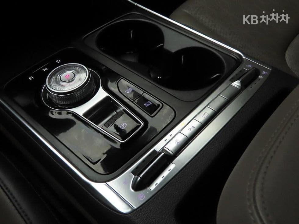 Kia The New (facelift) Carnival 4th generationG3.5 GDI 9-seater Noblesse - 10