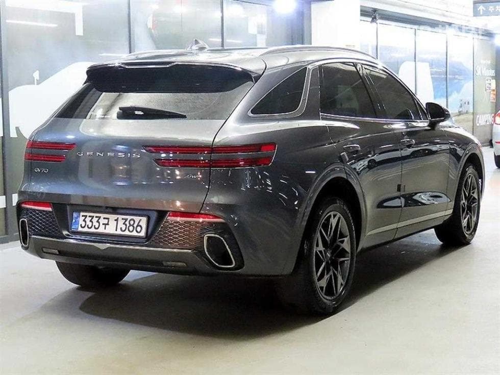 Genesis GV70Gasoline 2.5T AWD - 5