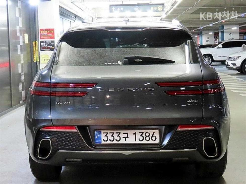 Genesis GV70Gasoline 2.5T AWD - 6