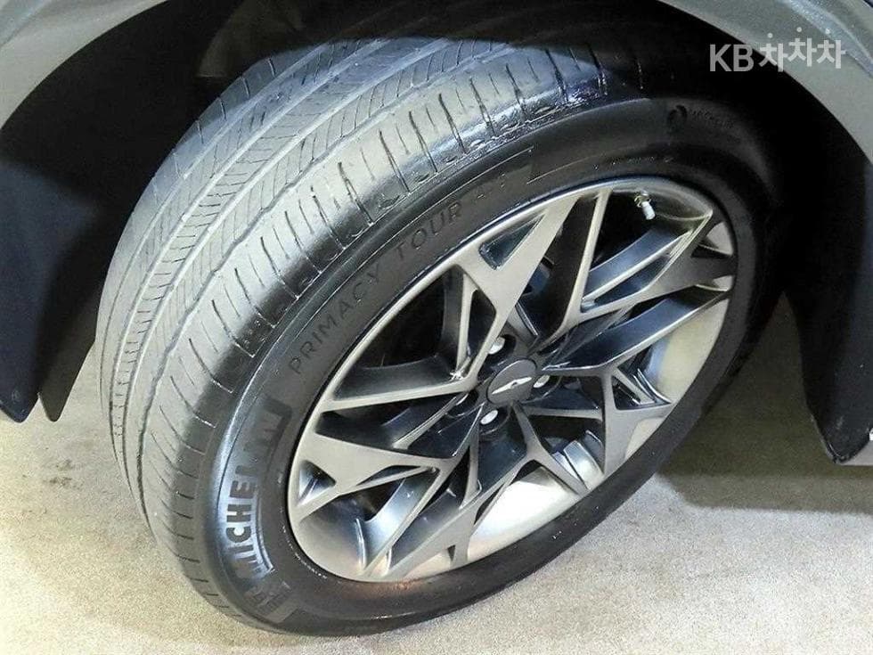 Genesis GV70Gasoline 2.5T AWD - 20