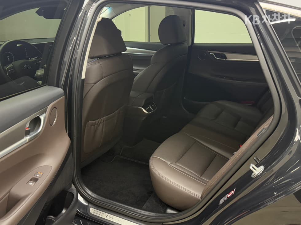 Хюндай The New (фейслифт) Grandeur (Azera)2.5 Premium 초이스 - 7
