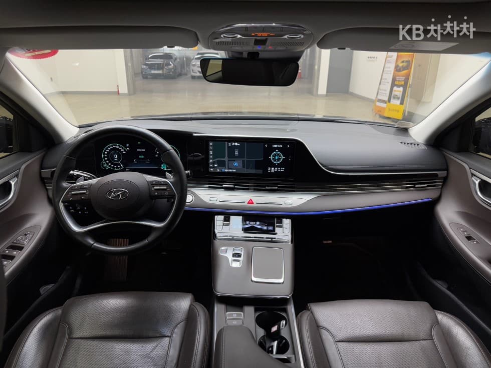 Хюндай The New (фейслифт) Grandeur (Azera)2.5 Premium 초이스 - 10