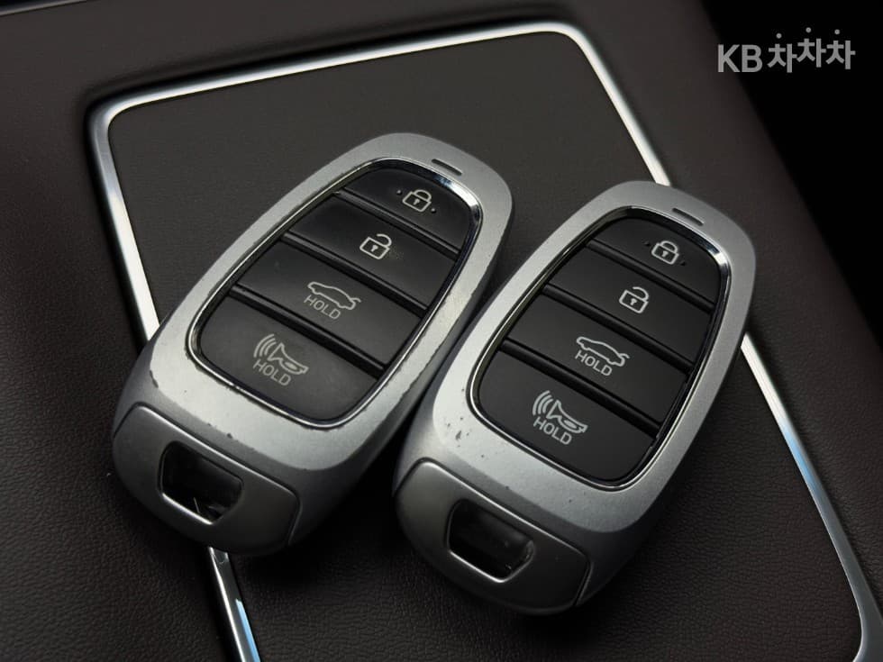 Хюндай The New (фейслифт) Grandeur (Azera)2.5 Premium 초이스 - 18