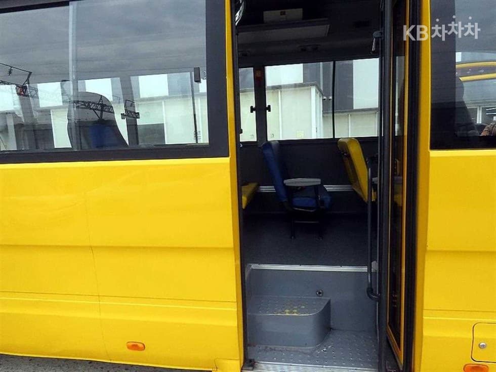 GM Korea 레Star장축 DLX 39-seater - 6