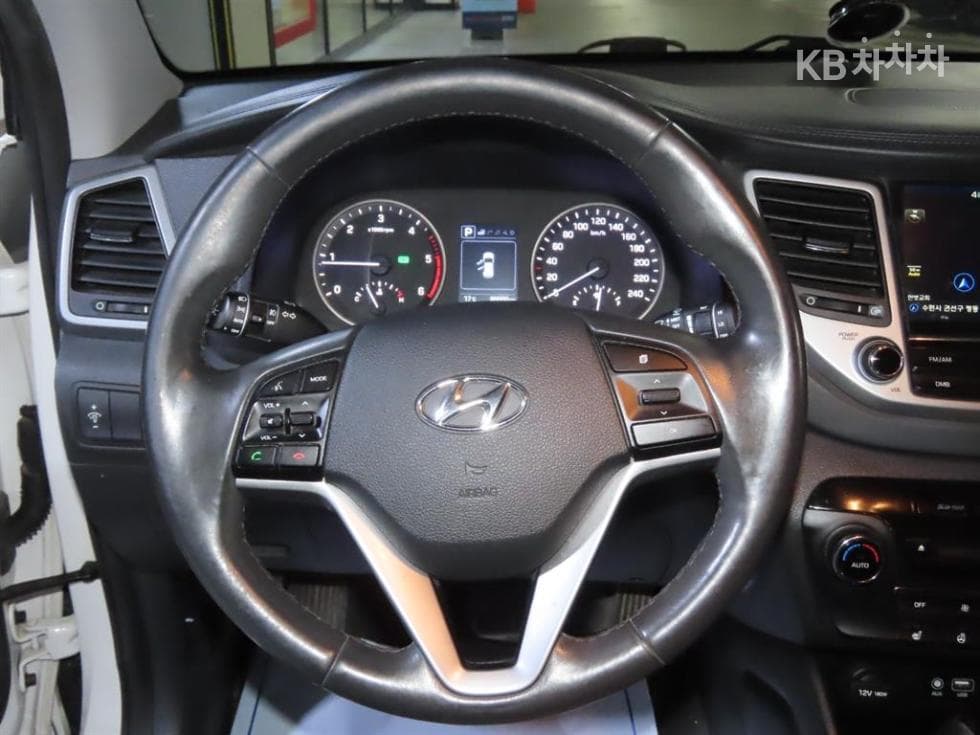 Hyundai All New TucsonDiesel(e-VGT UⅡ)1.7 2WD Modern - 6