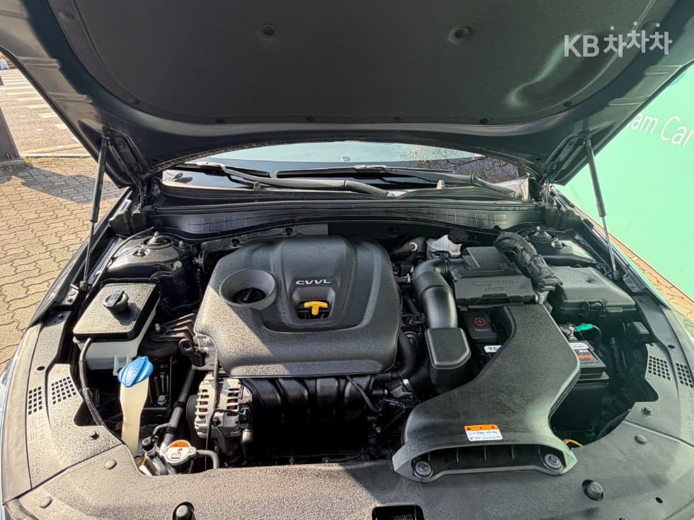 Киа The New (фейслифт) K5 Второ поколение2.0 Бензин Престиж - 3