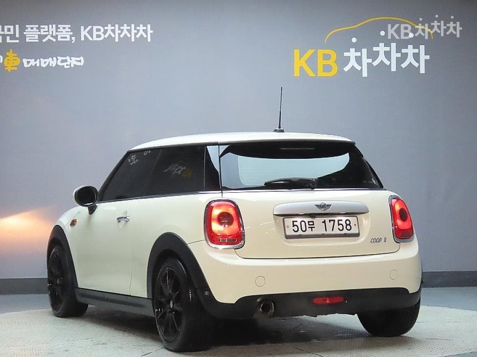 Мини Cooper1.5 Стандартен - 4