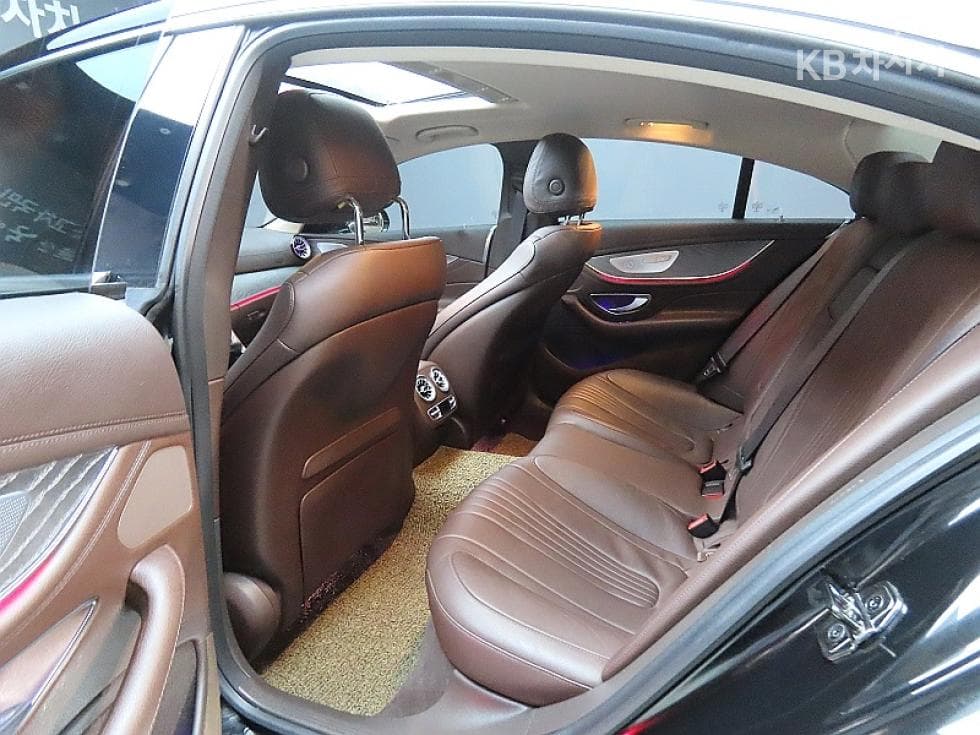 Mercedes-Benz CLS클래스(C257)CLS400d 4MATIC Стандартен - 11