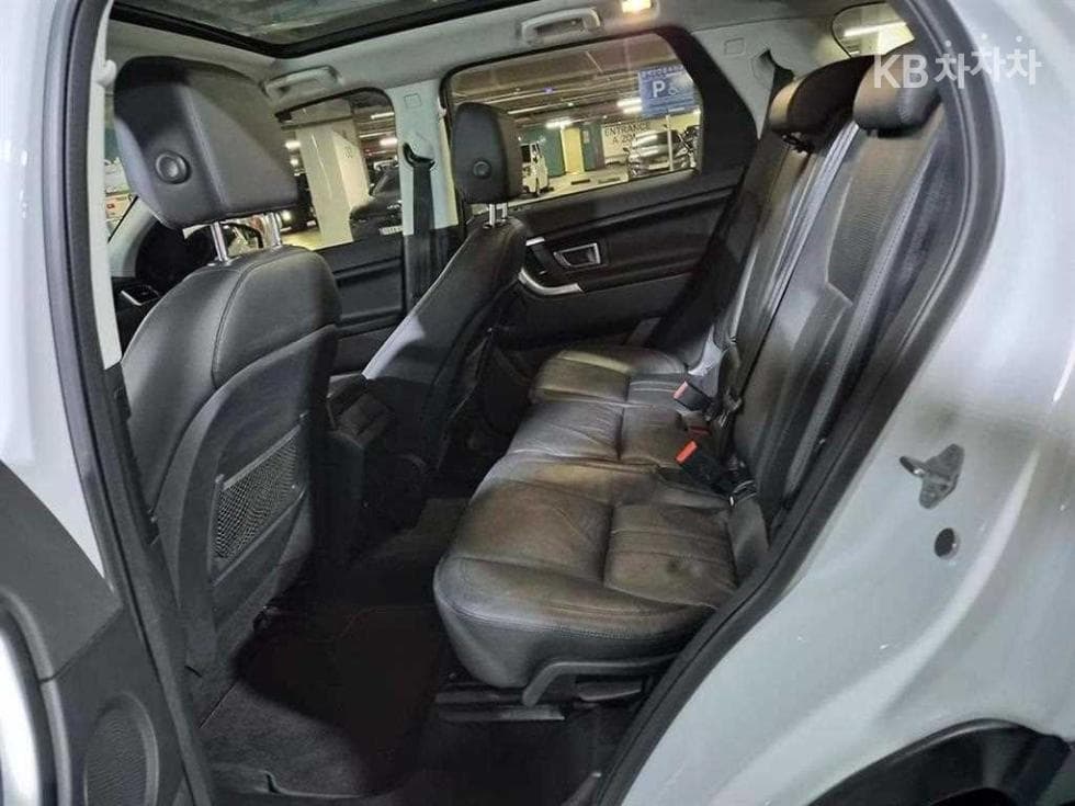 Land Rover 디스커버리 스포츠2.0 TD4 HSE Luxury - 7