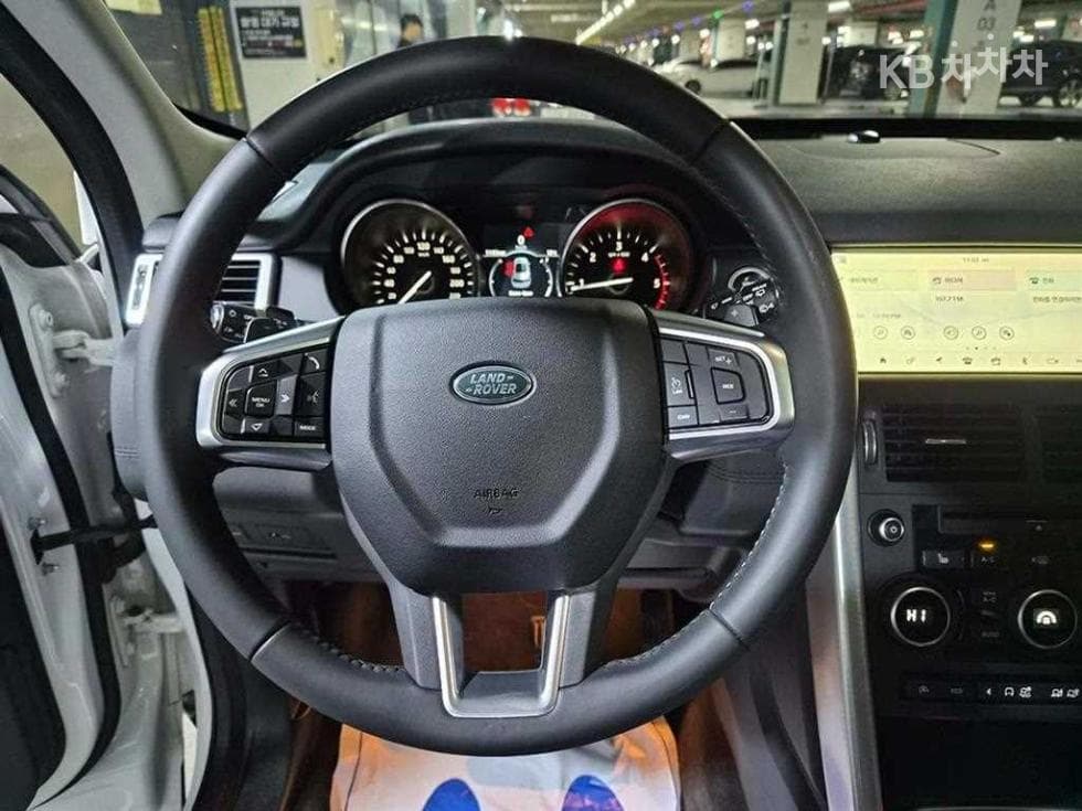 Land Rover 디스커버리 스포츠2.0 TD4 HSE Luxury - 9