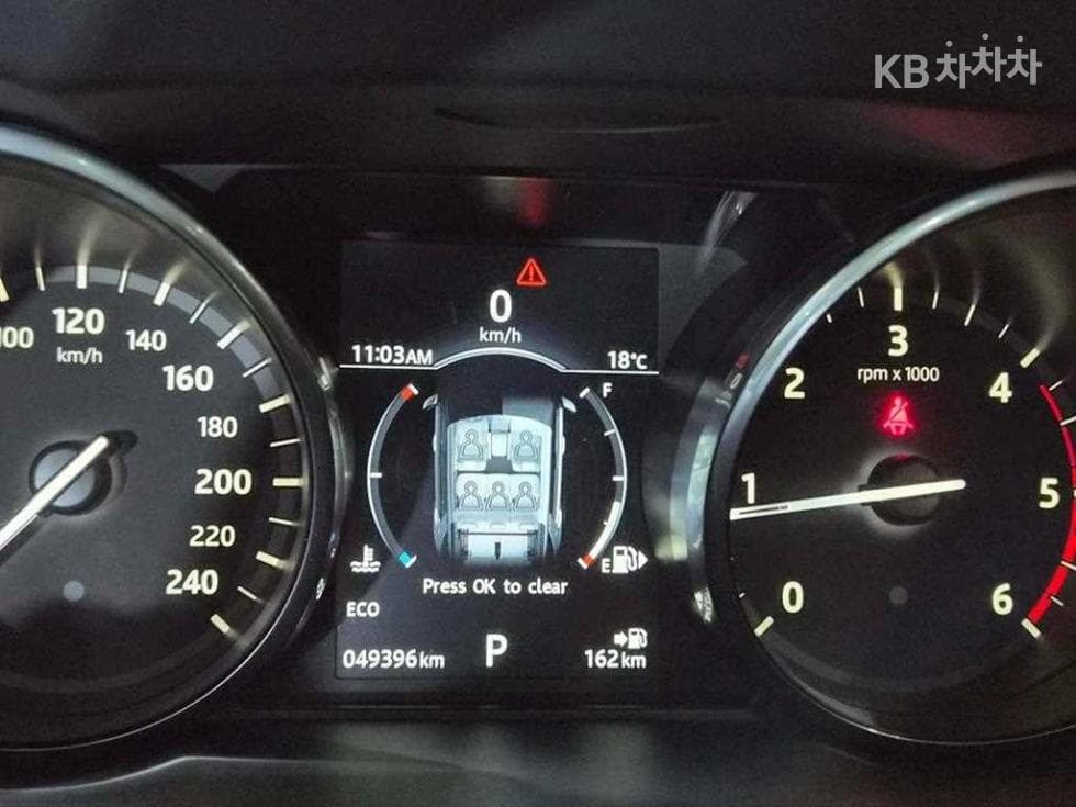 Land Rover 디스커버리 스포츠2.0 TD4 HSE Luxury - 13
