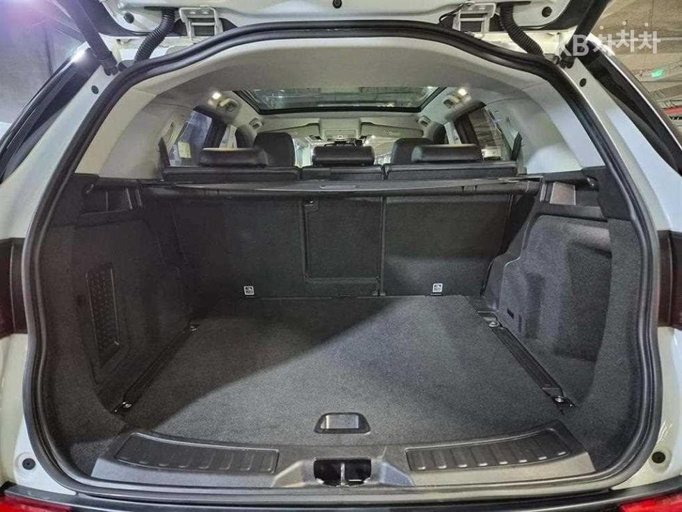 Land Rover 디스커버리 스포츠2.0 TD4 HSE Luxury - 18