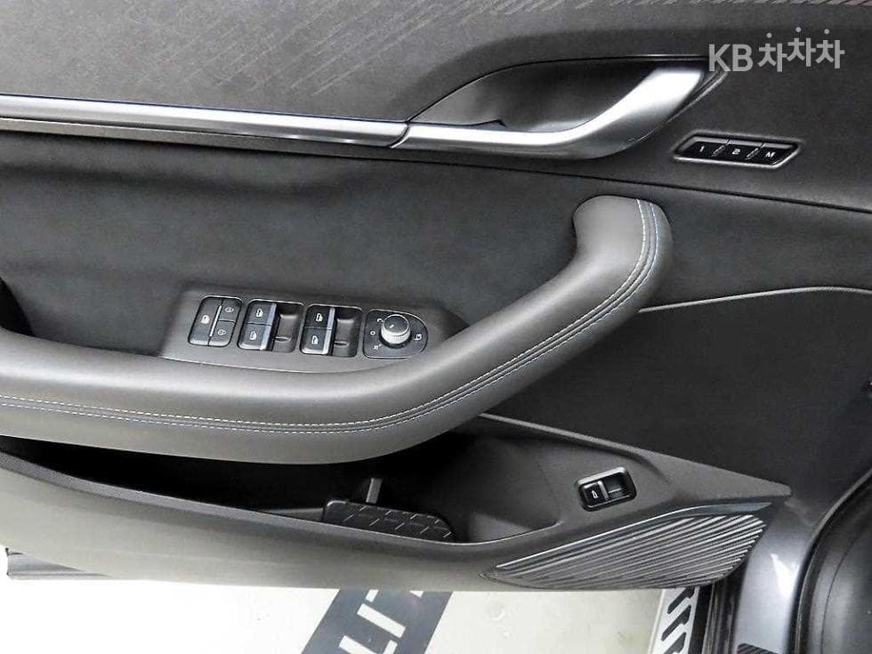Renault Korea 그랑 콜레오스E-Tech Hybrid 에스프리 알핀 - 11