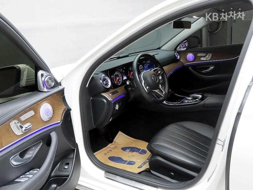 Mercedes-Benz E-Клас (W213)E220d 4MATIC Exclusive - 5