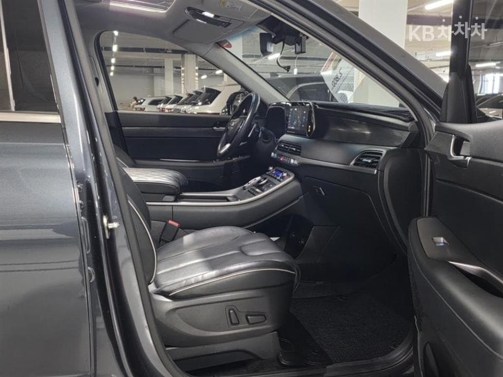 Hyundai Palisade3.8 Gasoline 7-seater (Limousine) Prestige - 13
