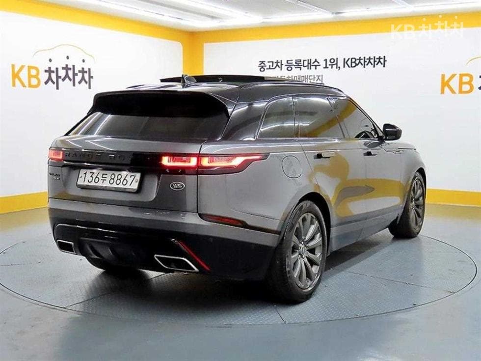 Land Rover Range Rover 벨라3.0 D300 R-Dynamic SE - 4