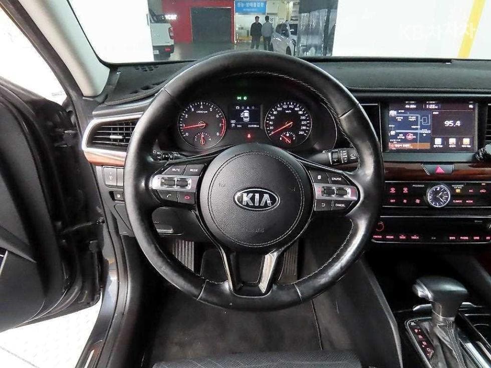 Kia All New K73.0 LPi Prestige - 9