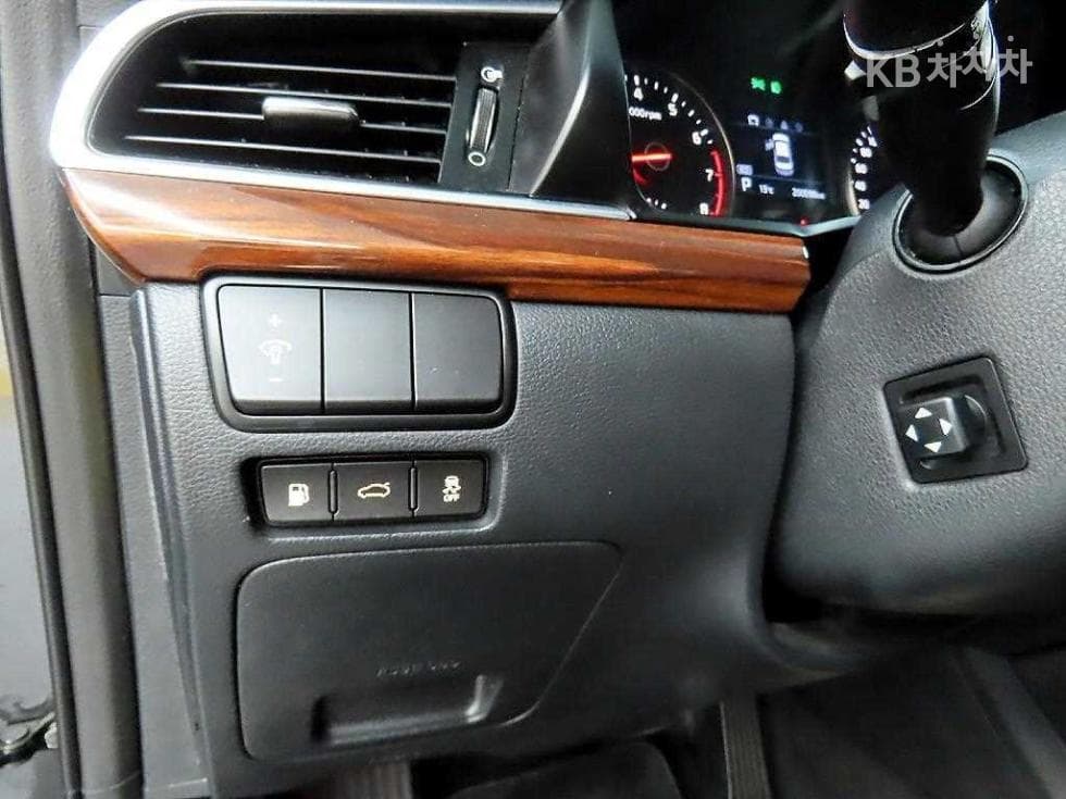 Kia All New K73.0 LPi Prestige - 13