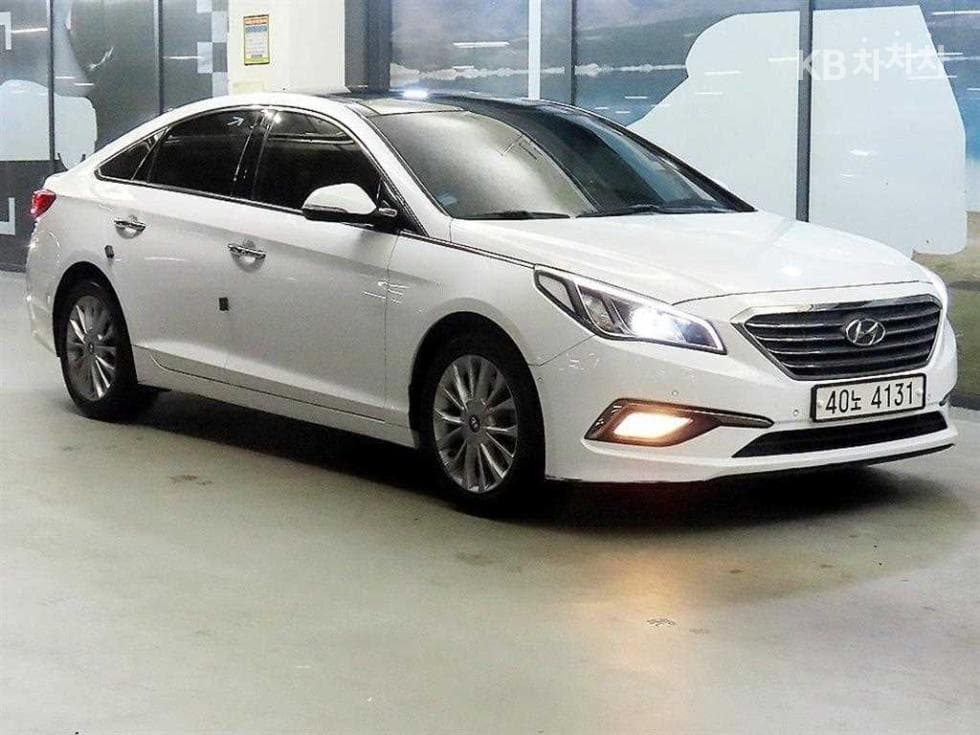 Hyundai Sonata LF LPI Modern Disabled-accessible - Image 1