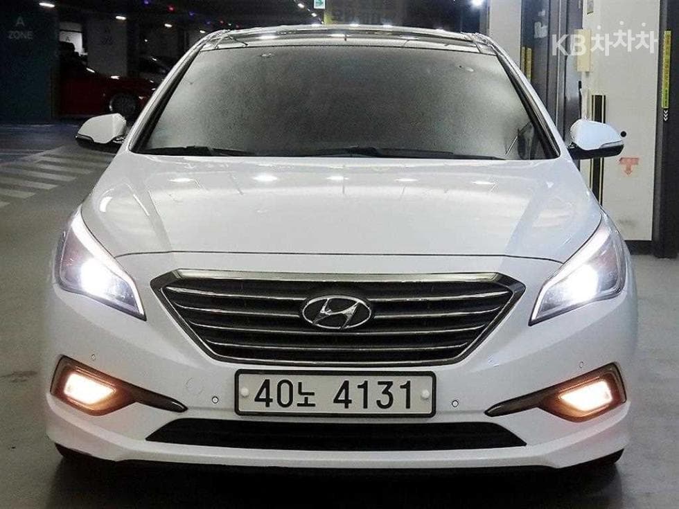 Hyundai Sonata LFLPI Modern Disabled-accessible - 2
