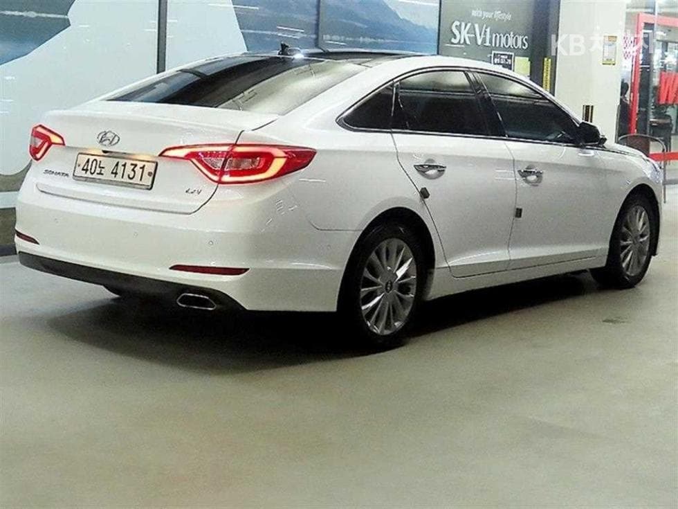 Hyundai Sonata LFLPI Modern Disabled-accessible - 4