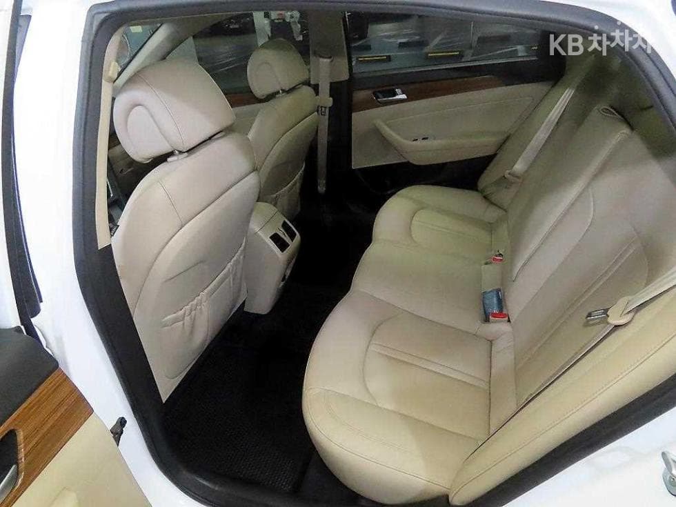 Hyundai Sonata LFLPI Modern Disabled-accessible - 7