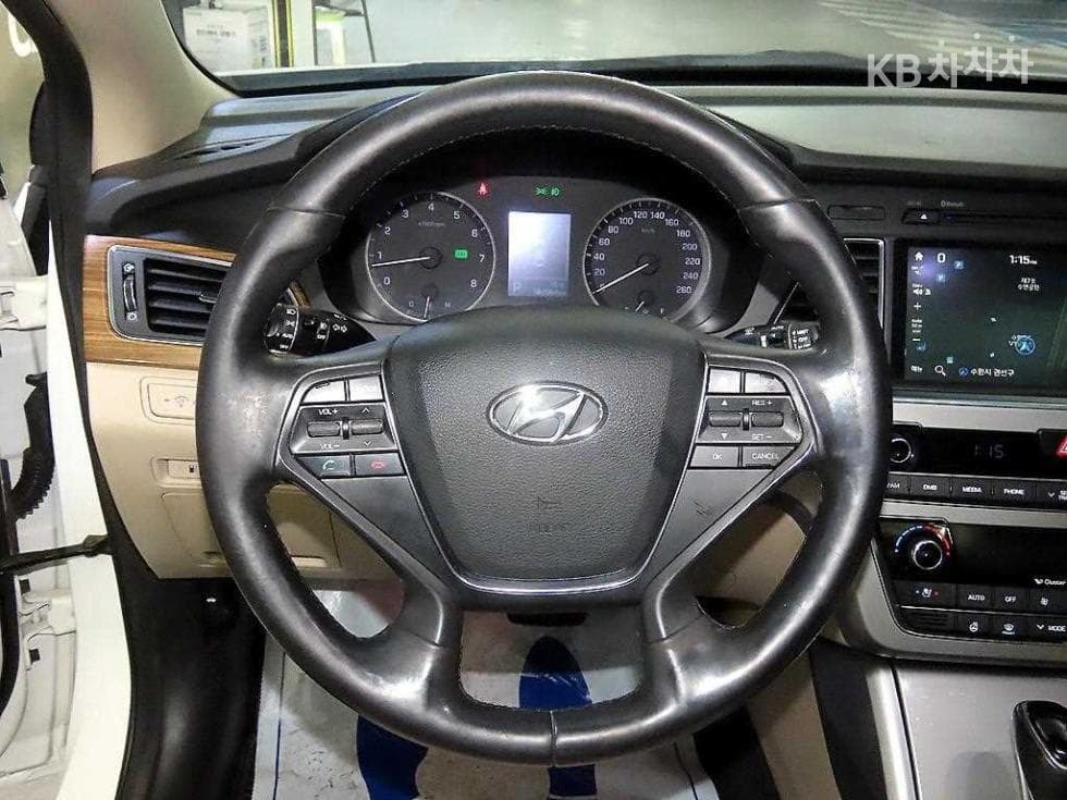 Hyundai Sonata LFLPI Modern Disabled-accessible - 8