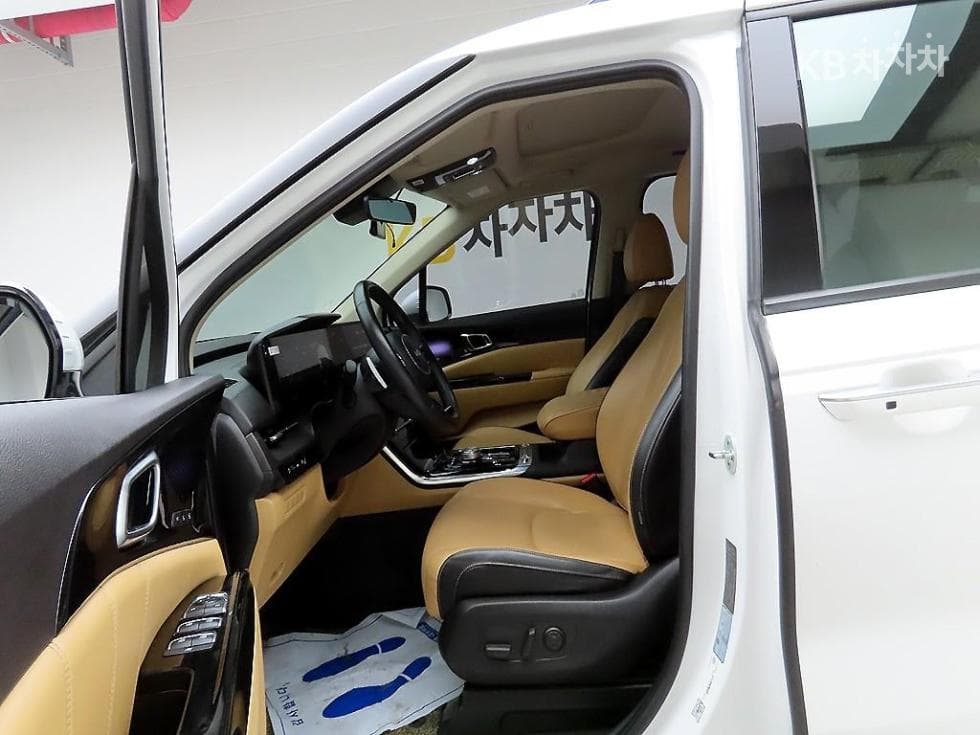 Kia Carnival 4th generationD2.2 7-seater (Limousine) Signature - 12