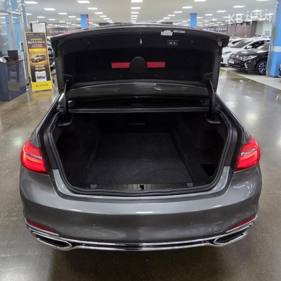 BMW 7시리즈 (G11)750Li xDrive Standard - 18