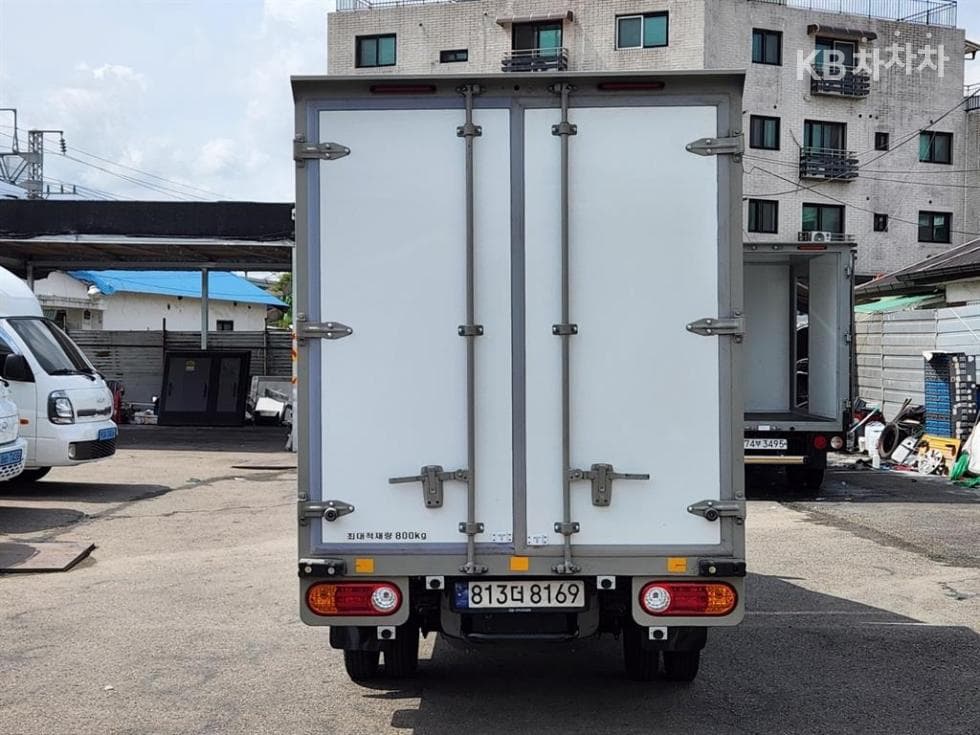 Hyundai Porter 2LPG 하이Box Truck Extra Long Super Cab Smart - 2