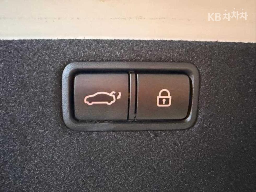 Genesis G803.3 GDI AWD Luxury Special (special feature/edition) - 18