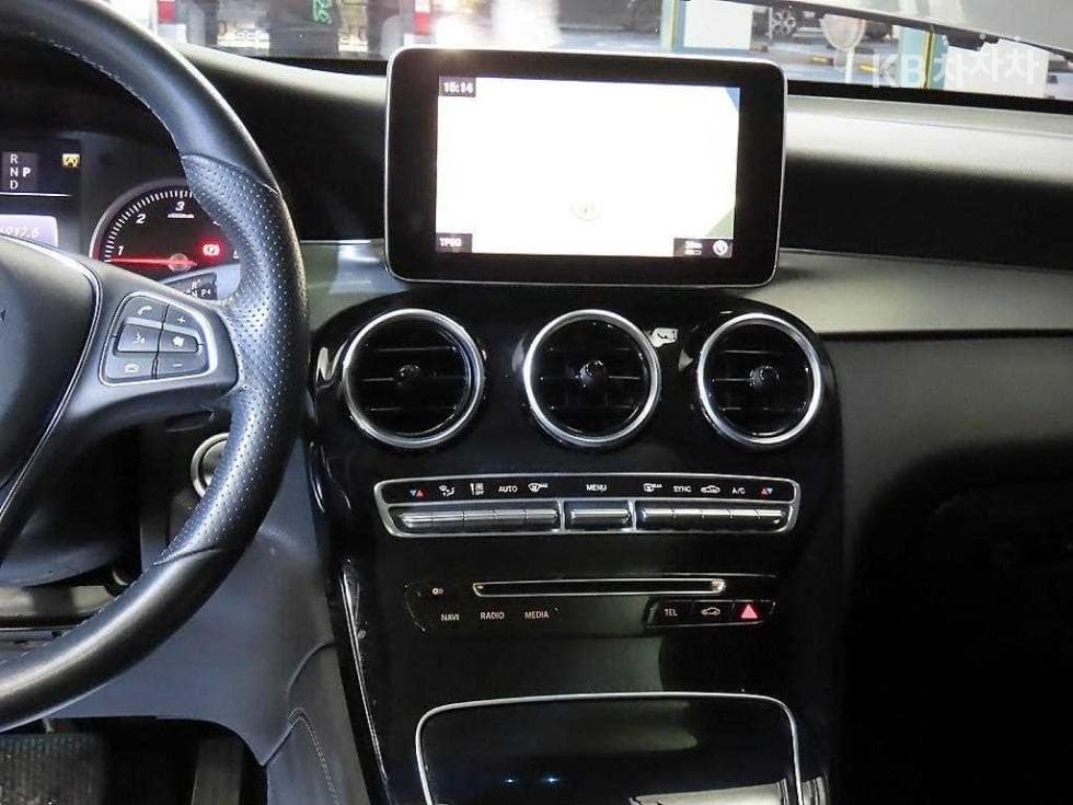 Mercedes-Benz GLC(X253)220 d 4Matic Standard - 11