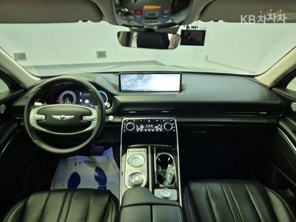Genesis GV802.5 Turbo Gasoline 2WD - 7