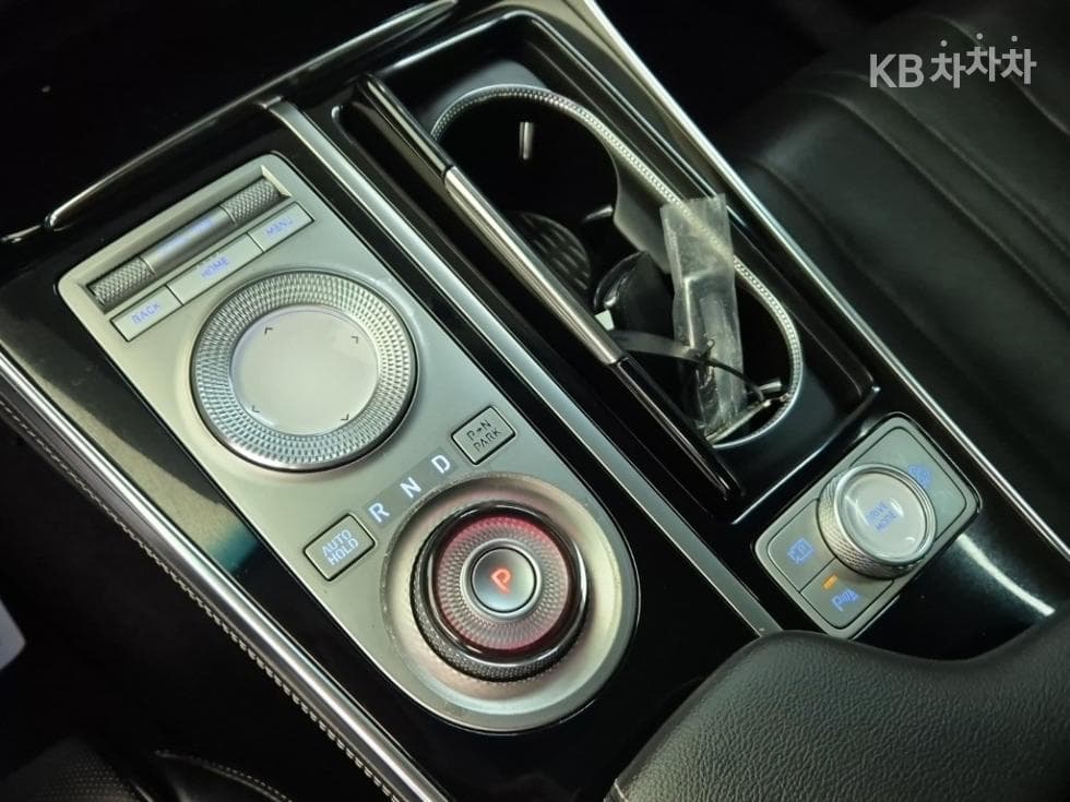 Genesis GV802.5 Turbo Gasoline 2WD - 8