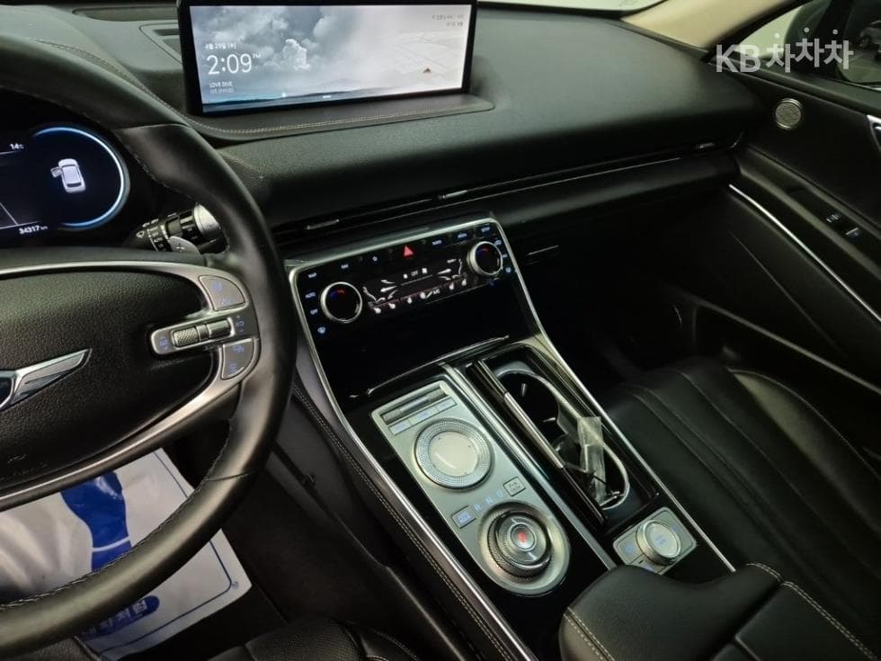 Genesis GV802.5 Turbo Gasoline 2WD - 10