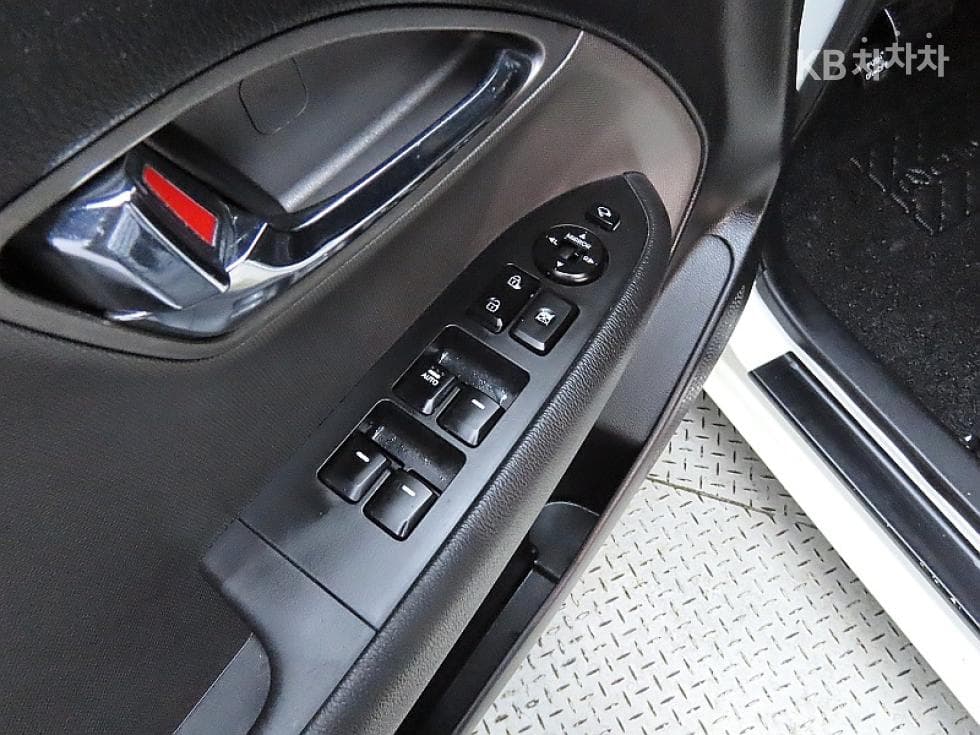 Kia Ray (van)1.0 Gasoline Turbo Prestige - 14