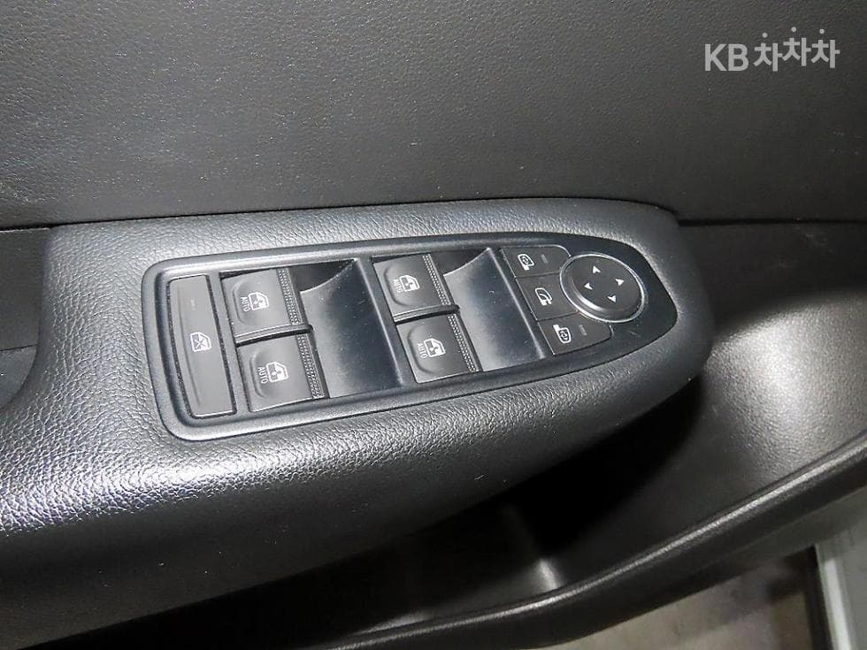 Renault Korea XM31.6 GTe LE+ - 13