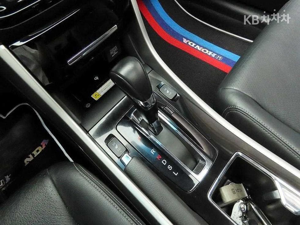 혼다 올New어코드2.4 Sedan 8세대 - 10