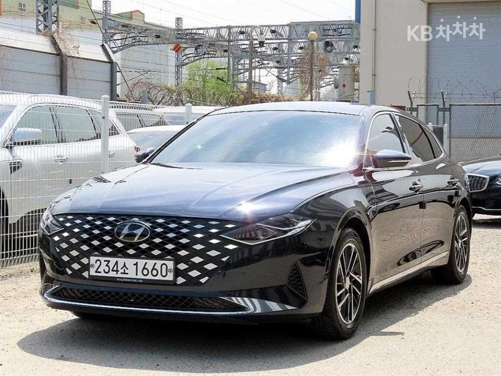 Hyundai The New (facelift) Grandeur (Azera)2.5 Premium 초이스 - 2