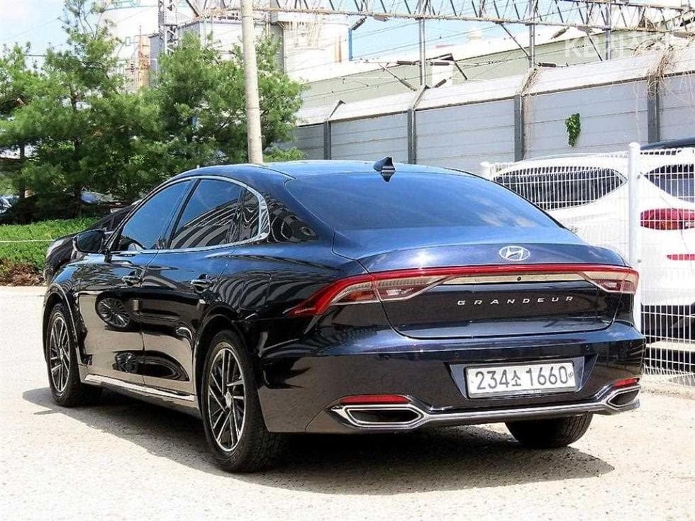 Hyundai The New (facelift) Grandeur (Azera)2.5 Premium 초이스 - 3