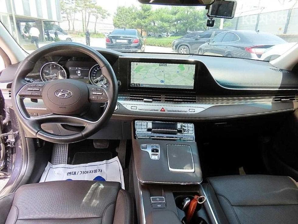 Hyundai The New (facelift) Grandeur (Azera)2.5 Premium 초이스 - 7