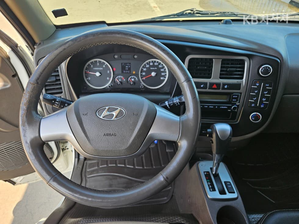 Hyundai Porter 2Extra Long Super Cab Wing Body Manual PLUS - 15