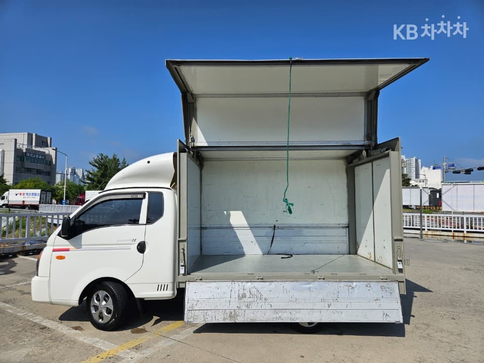 Hyundai Porter 2Extra Long Super Cab Wing Body Manual PLUS - 4